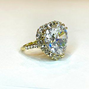 Je T'aime Yellow Gold Diamond Cocktail Ring